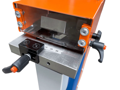 AVK - Cap corner punch